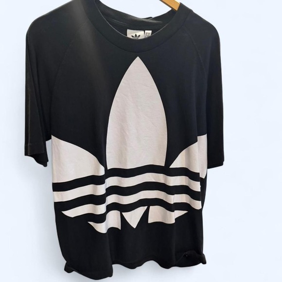 Adidas Men Tee - Picture 1 of 2